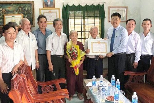 Tích cực chuẩn bị cho đại hội Đảng các cấp