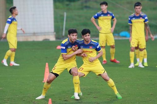Thái Lan 'bấu víu' quá khứ để đấu Việt Nam