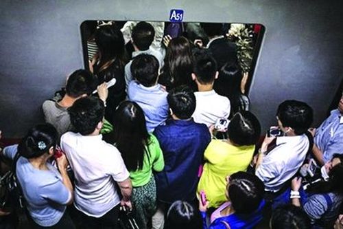 Xây dựng văn hóa chung cư: Việc khó phải làm