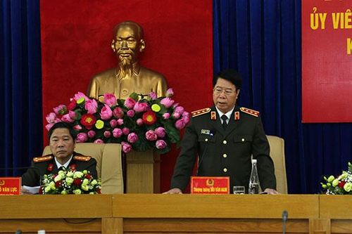 Thứ trưởng Bùi Văn Nam kiểm tra công tác tại Công an Quảng Ninh