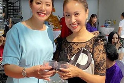 MC Vân Hugo tiết lộ tình bạn lặng thầm với người đẹp phim 'Đại gia chân đất'