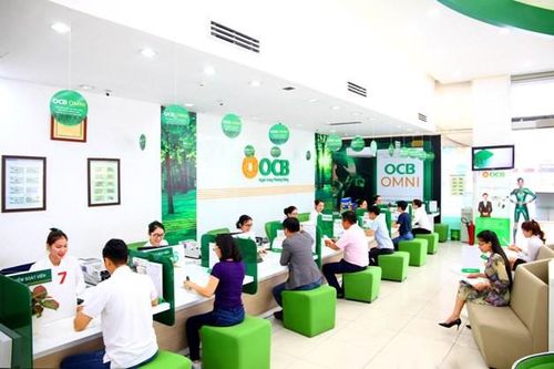 Lãi suất huy động các ngân hàng ra sao sau khi Ngân hàng Nhà nước giảm trần lãi suất?