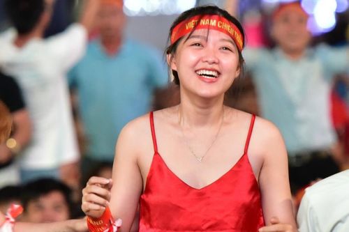 5 màn hình lớn ở phố đi bộ sẵn sàng cho trận Việt Nam - Thái Lan
