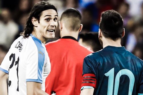 Messi, Aguero, Suarez và Cavani cùng ghi bàn trong một trận