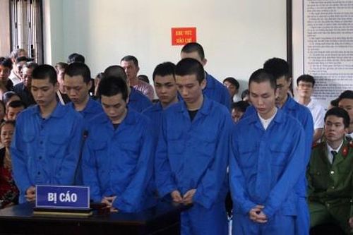 Thanh niên chém chết người vì nửa triệu đồng lĩnh 20 năm tù