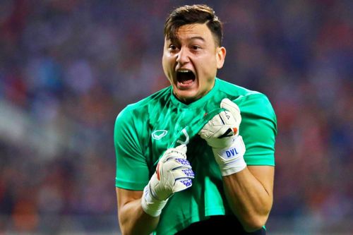Văn Lâm: 'Việt Nam nỗ lực từng trận để mơ đến World Cup'