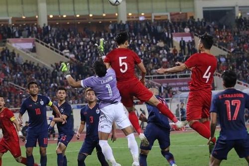 ĐIỂM NHẤN Việt Nam 0-0 Thái Lan: Người hùng Văn Lâm. Trọng tài gây tranh cãi