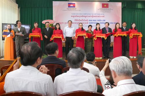 Triển lãm 'Campuchia Vương quốc Văn hóa'