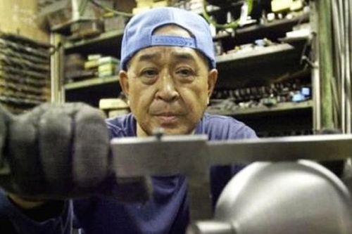 Nghỉ hưu vẫn đi làm có được đóng tiếp BHXH?
