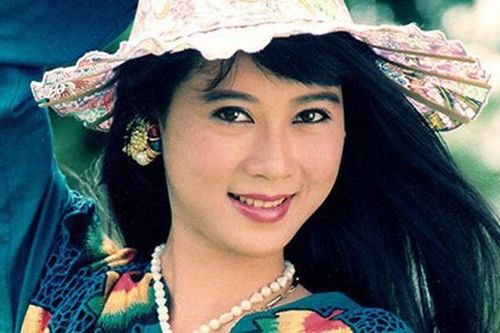 Mỹ nhân điện ảnh Diễm Hương sống ở Malaysia với chồng và bốn con