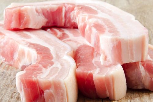 Cần ứng phó ngay với giá thịt lợn tăng