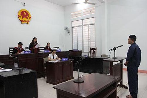 Trộm xong, mắc võng ngủ thì bị phát hiện