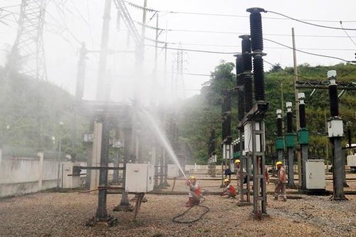 Vệ sinh miễn phí trạm biến áp Nhà máy Gang thép Lào Cai