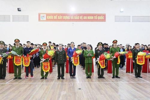 200 CBCS tham dự vòng loại môn bóng chuyền nam phong trào khu vực I