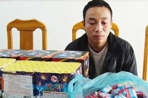 Quảng Bình: Hai ngày bắt gần chục vụ vận chuyển pháo lậu