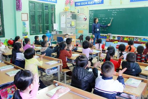 Chữ Tâm nghề giáo