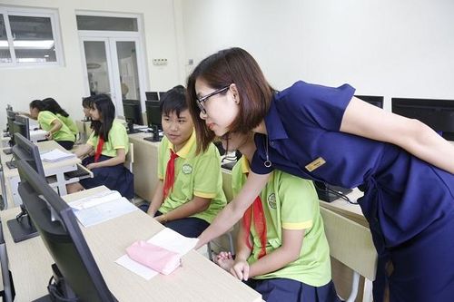 Thắp lên ngọn lửa nghề