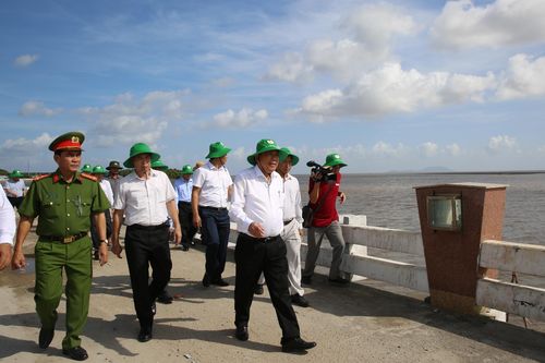 Phó Thủ tướng Trương Hòa Bình: Cà Mau cần tận dụng lợi thế 3 mặt hướng biển