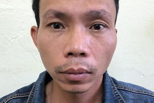 Dùng dao chém hàng xóm vì không cho vay tiền