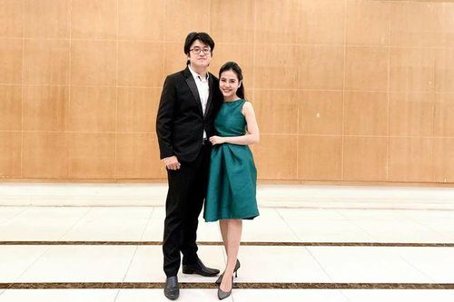Giảng viên 9X kể chuyện kiếm được vợ là BTV Thời sự xinh đẹp nhờ piano