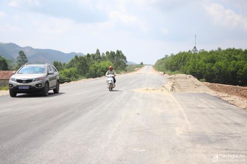 HĐND tỉnh: Chưa đặt tên cho những tuyến đường quá ngắn hay còn dang dở, nhếch nhác
