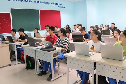 100% các trường phổ thông trên toàn quốc đã cập nhật thông tin vào cơ sở dữ liệu của Bộ Giáo dục và Đào tạo