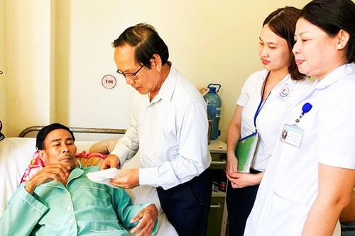 Chăm lo cho người có hoàn cảnh khó khăn