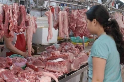 Giải pháp tiền tệ chặn đà tăng giá thịt lợn
