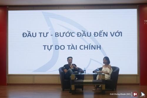Giải mã 'tự do tài chính' dành cho sinh viên