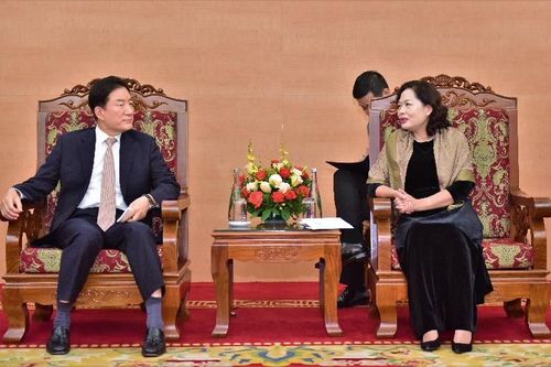 Phó Thống đốc Nguyễn Thị Hồng làm việc với Nhóm chuyên gia tư vấn chương trình BOK-KPP 2019