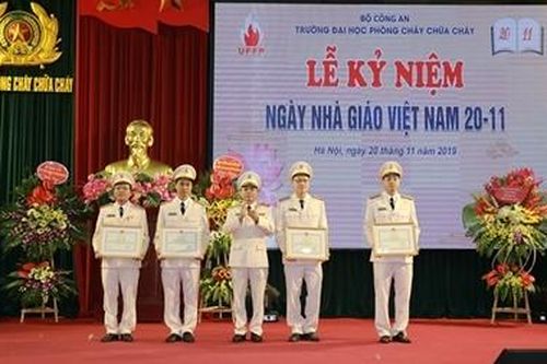Trường Đại học PCCC kỷ niệm 37 năm Ngày Nhà giáo Việt Nam
