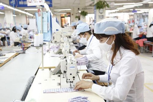 Để lao động nữ vượt qua những rào cản