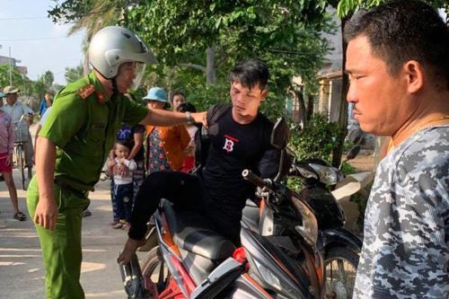 Vừa ra tù tiếp tục vướng lao lý