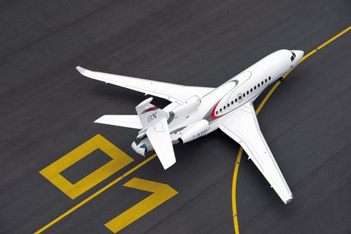 2 mẫu máy bay riêng giá hàng chục triệu USD của đại gia Việt