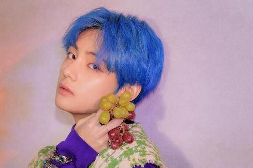 Người hâm mộ ngây ngất với kỹ năng cưỡi ngựa 'tuyệt đỉnh' của V BTS