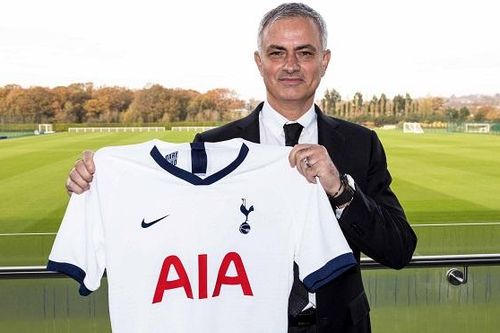 5 lần Mourinho nói xấu Tottenham khiến CĐV sôi máu