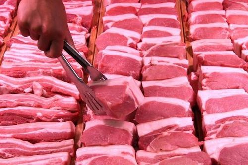 Khủng hoảng thịt lợn: Mỗi tháng Việt Nam thiếu 70.000 tấn