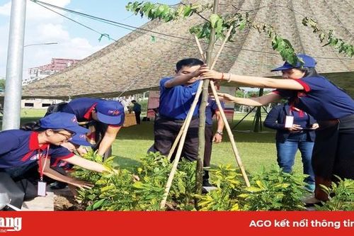 'Việt Nam - Campuchia tay cầm tay samaki!'