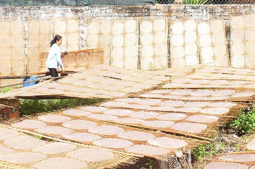 Làng nghề tất bật vào vụ Tết