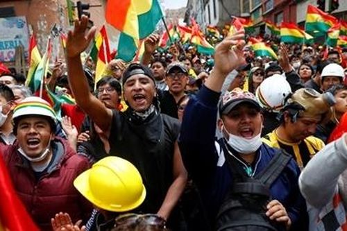 Số người chết trong biểu tình ở Bolivia không ngừng tăng