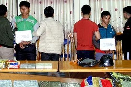 Triệt phá đường dây mua bán trái phép ma túy