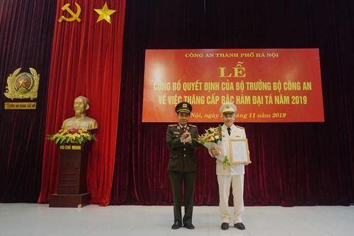 Nêu cao tinh thần trách nhiệm, vì nhân dân phục vụ