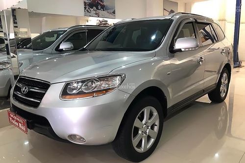 Hyundai Santa Fe 10 năm tuổi thanh lý giá 348 triệu đồng