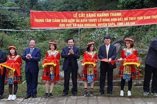 Khánh thành trung tâm cảnh báo sớm tai biến trượt lở dòng bùn đất, đá