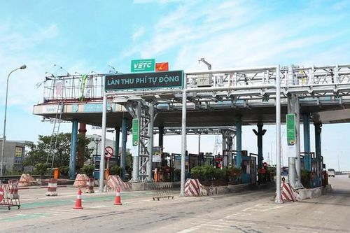 Thu phí tự động không dừng: Tại sao doanh nghiệp BOT không mặn mà?
