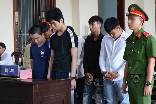 Thanh niên ở Cần Thơ chém chết người trên sân patin vì nhớ thù cũ
