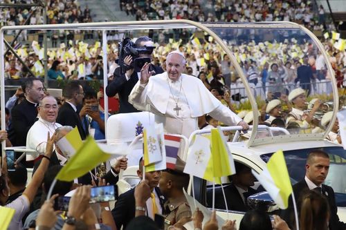 Người dân Thái Lan chào đón Giáo hoàng Francis