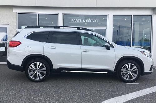 SUV 7 chỗ động cơ tăng áp, giá hơn 900 triệu, so kè với Hyundai Santa Fe