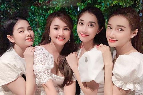 Nhan sắc không ai chịu thua kém ai phân nào của 3 chị em ruột Nhã Phương, cô em dâu cũng chẳng kém cạnh