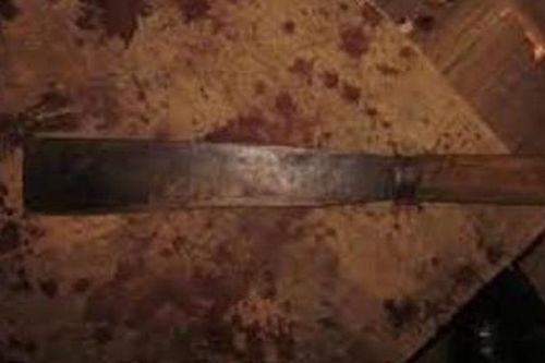 Con rể chém cha mẹ vợ rồi tự sát